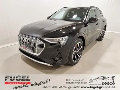 Gebraucht Audi e-tron S-Line 230 kW (313 PS) 2022 Brillantschwarz SUV