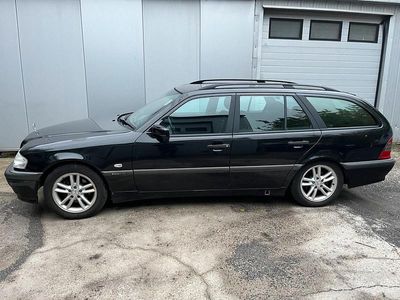 Mercedes C180