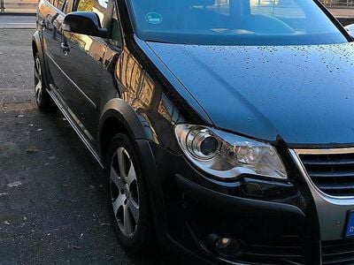 VW Touran Cross