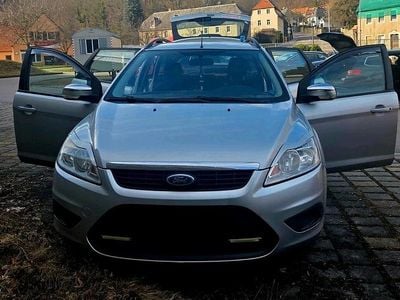Gebraucht Ford Focus 109 PS (80 kW) 2008 Silber Kombi