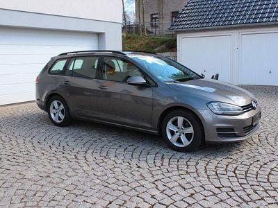 Gebraucht VW Golf VII Comfortline 105 PS (77 kW) 2014 Grau Kombi