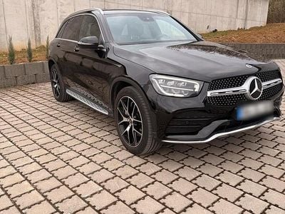 Gebraucht Mercedes GLC220 AMG 194 PS (142 kW) 2022 Schwarz SUV