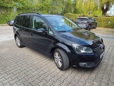 Usata VW Touran 140 CV (102 kW) 2011 Nero Monovolume