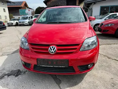 Gebraucht VW Golf Plus Cross Trendline 102 PS (75 kW) 2009 Tornadorot Kleinwagen