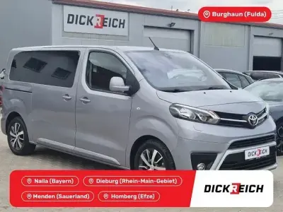 Gebraucht Toyota Proace Comfort 150 PS (110 kW) 2019 Silber Van / Kleinbus