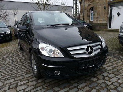 Gebraucht Mercedes B200 140 PS (102 kW) 2011 Schwarz Van / Kleinbus