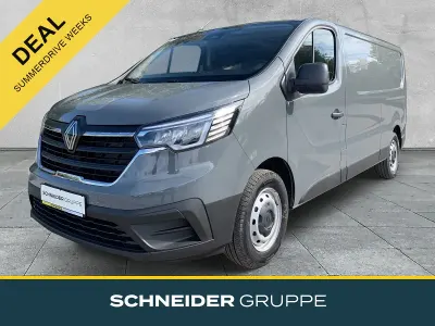 Neu Renault Trafic Komfort 150 PS (110 kW) 2025 Grau (städtisches grau) Van / Kleinbus