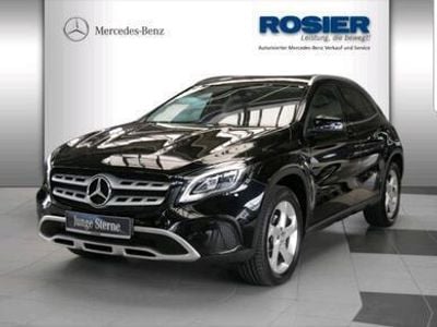 Mercedes GLA220