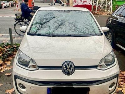 Gebraucht VW up! 60 PS (44 kW) 2018 Weiß Kleinwagen