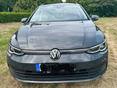 Gebraucht VW Golf VIII Life 110 PS (80 kW) 2024 Grau Kombi