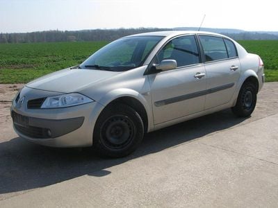 Gebraucht Renault Mégane II 111 PS (81 kW) 2008 Silber Limousine