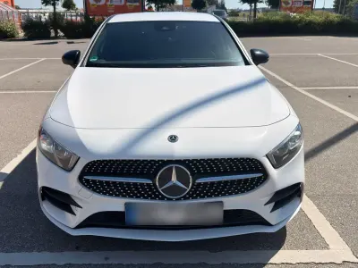 Gebraucht Mercedes A220 AMG line 190 PS (139 kW) 2019 Weiß Kleinwagen
