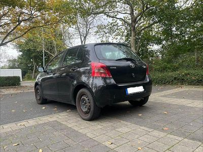 Gebraucht Toyota Yaris 69 PS (50 kW) 2006 Schwarz Limousine