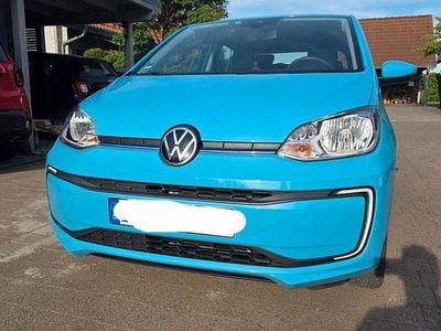 Blau Gebraucht 2020 VW e-up! Comfortline Kleinwagen | 12.000 € (Guter Preis)