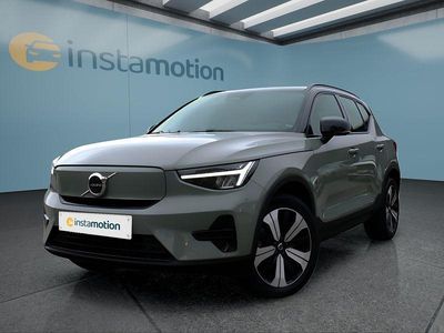 Grün Gebraucht 2023 Volvo XC40 SUV | 30.199 € (Fairer Preis)
