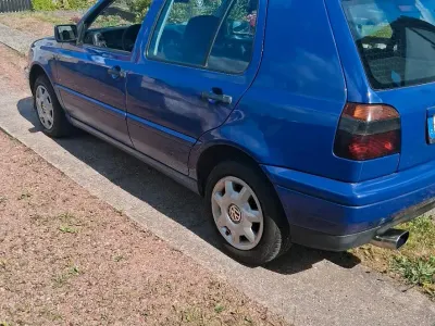 Brugt VW Golf III 60 HK (44 kW) 1997 Blå Sedan