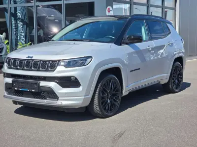 Gebraucht Jeep Compass 241 PS (177 kW) 2022 Silber SUV