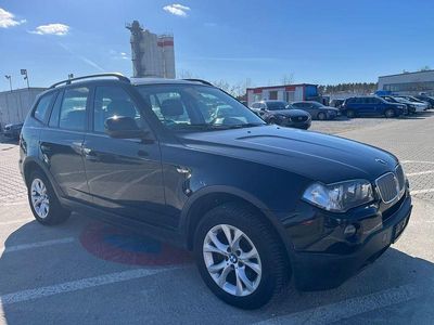 Gebraucht BMW X3 Lifestyle 177 PS (130 kW) 2009 Schwarz SUV