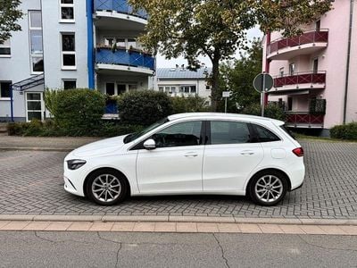 Mercedes B180