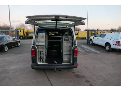 Weiss Gebraucht 2016 VW T6 Van | 15.351 € (Fairer Preis)