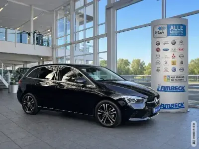 Gebraucht Mercedes B180 Advanced 136 PS (100 kW) 2024 Schwarz Kleinwagen