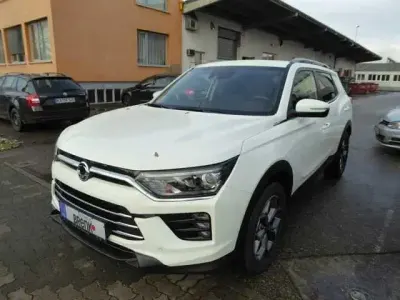 Gebraucht SsangYong Korando Quartz 163 PS (119 kW) 2021 Weiß SUV