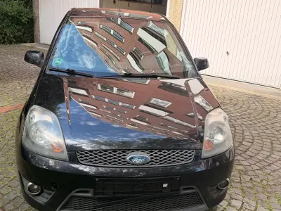 Gebraucht Ford Fiesta 69 PS (50 kW) 2007 Schwarz Kleinwagen
