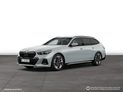 Gebraucht BMW 540 M Sport 286 PS (210 kW) 2025 Grau Kombi