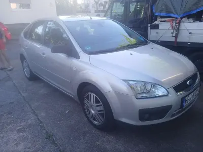 Gebraucht Ford Focus Ghia 101 PS (74 kW) 2005 Limousine