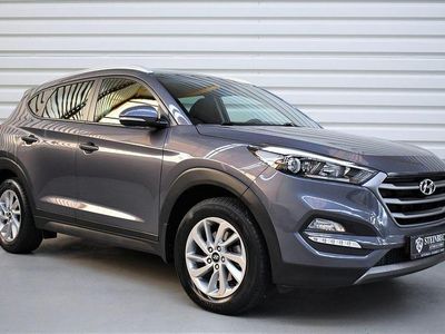 Gebraucht Hyundai Tucson Intro Edition 177 PS (130 kW) 2015 Grau SUV