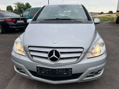 Mercedes B180
