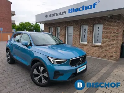 Gebraucht Volvo XC40 Core 163 PS (119 kW) 2025 Blau SUV