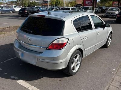 Usata Opel Astra 105 CV (77 kW) 2004 Argento Berlina