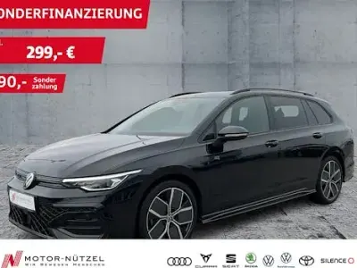 Gebraucht VW Golf VIII R-line 150 PS (110 kW) 2024 Grenadillschwarz metallic Kombi