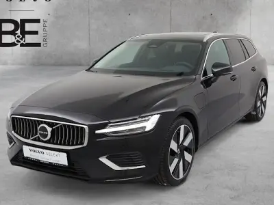 Gebraucht Volvo V60 Plus 350 PS (257 kW) 2025 Schwarz Kombi