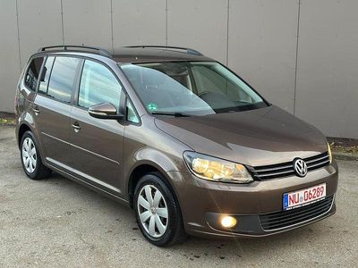 Braun Gebraucht 2012 VW Touran Comfortline Van / Kleinbus | 6.300 € (Guter Preis)