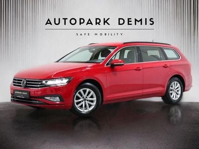 Rot Gebraucht 2023 VW Passat Business Kombi | 16.655 € (Superpreis)