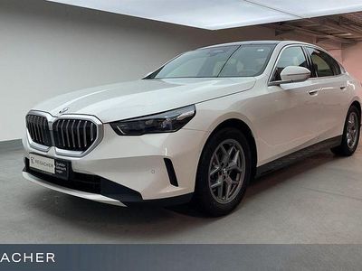 Gebraucht BMW 520 Sport Line 197 PS (144 kW) 2025 Weiß Limousine