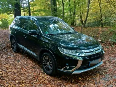 Gebraucht Mitsubishi Outlander 150 PS (110 kW) 2015 Schwarz SUV