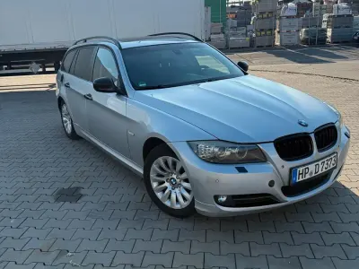 Gebraucht BMW 320 177 PS (130 kW) 2009 Silber Kombi