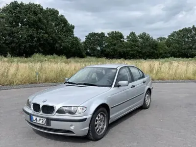Gebraucht BMW 318 143 PS (105 kW) 2002 Silber Limousine