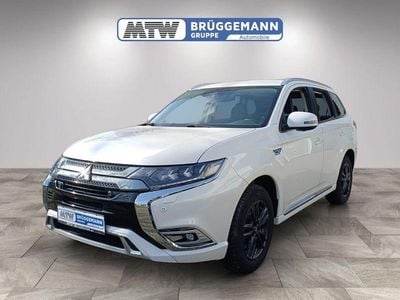 Usata Mitsubishi Outlander P-HEV Plus 224 CV (164 kW) 2019 Bianco SUV