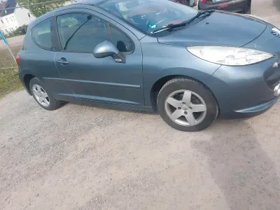 Gebraucht Peugeot 207 88 PS (64 kW) 2007 Grau Kleinwagen