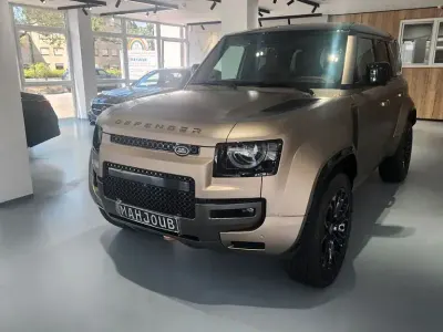 Neu Land Rover Defender 635 PS (467 kW) 2025 Braun SUV