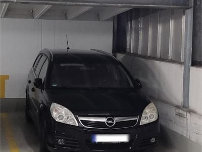 Schwarz Gebraucht 2008 Opel Vectra Kombi | 1.000 €