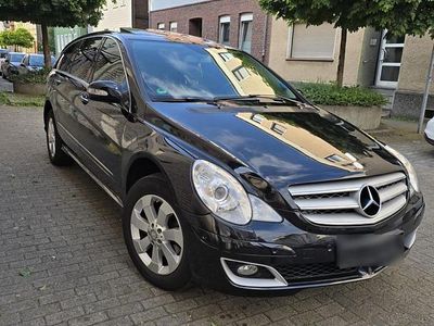 Mercedes R320