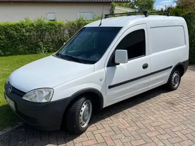 Second-hand Opel Combo 75 CP (55 kW) 2011 Alb Monovolum