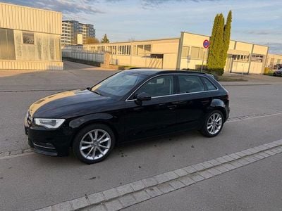 Gebraucht Audi A3 Ambiente 125 PS (91 kW) 2014 Schwarz Limousine