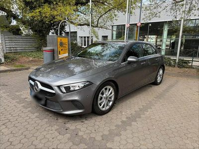 Usata Mercedes A180 116 CV (85 kW) 2019 Grigio Station wagon