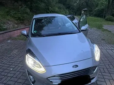 Gebraucht Ford Fiesta Active X 95 PS (69 kW) 2019 Silber Kleinwagen
